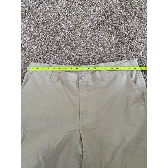 Columbia Khaki Chino Shorts Mens 40W/10 Pockets - Picture 4 of 6